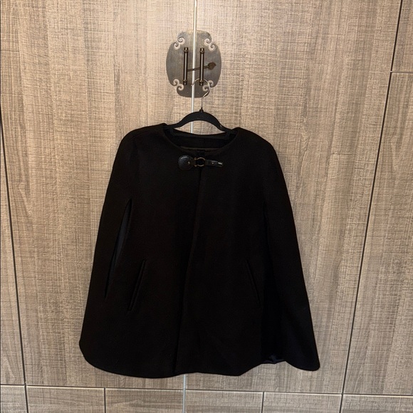 Forever 21 Black Cape Coat - Picture 12 of 14